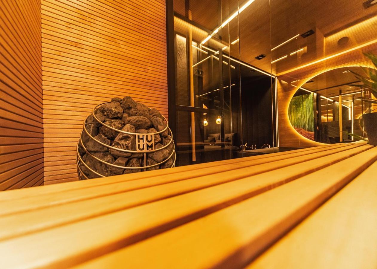 Eclipse Gold Room Bielsko-Biała Eksteriør bilde